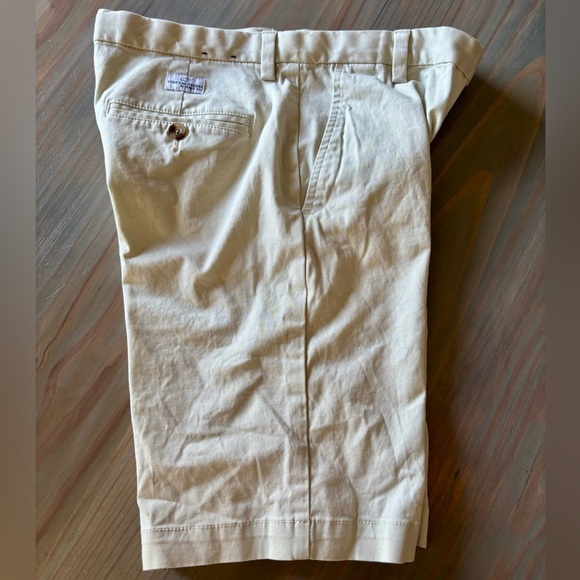 Vineyard Vines Boy’s 9” Breaker Short in Stone Size 16 - Picture 3 of 5